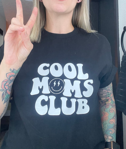 Cool Mom’s Club T-shirt